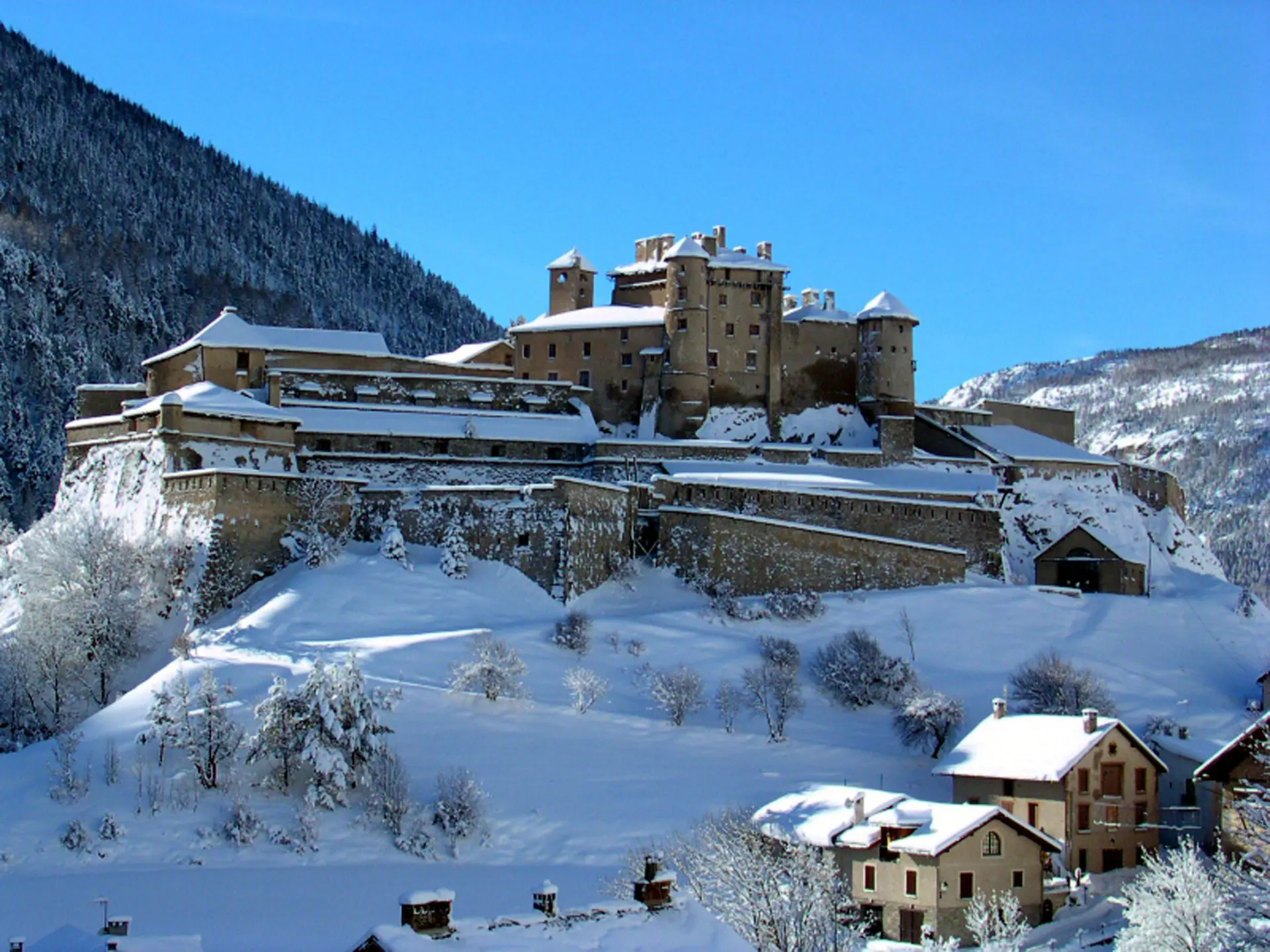 Fort Queyras sous la neige