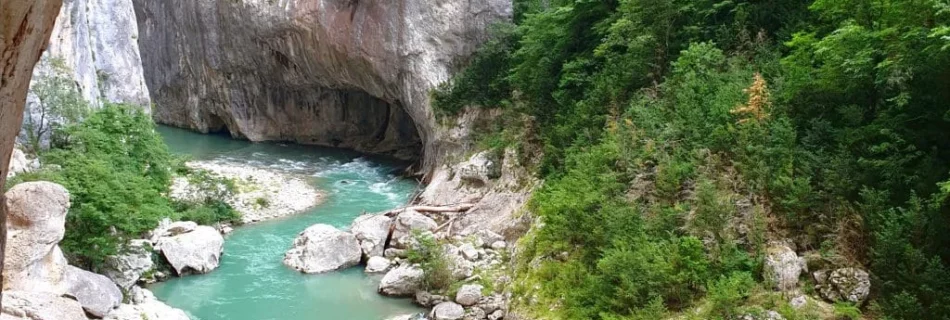 Région PACA : Le Sentier Blanc-Martel